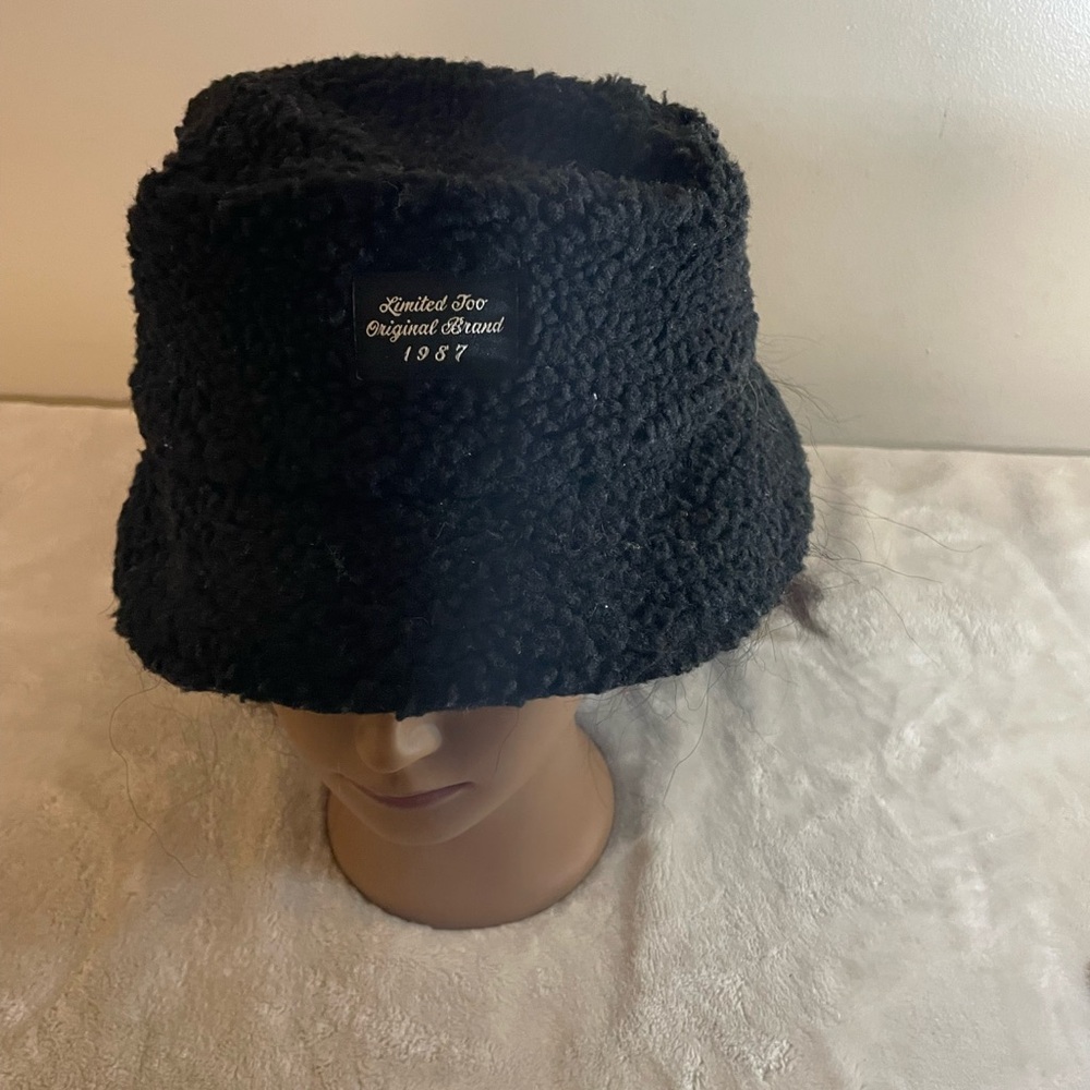 Limited Too Black Textured Kids Hat